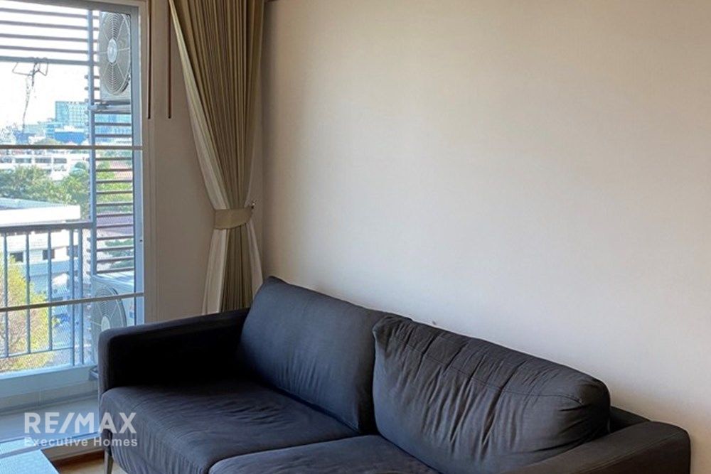 Modern 1BR Condo in Phra Khanong - 9 mins Walk to BTS On Nut 2