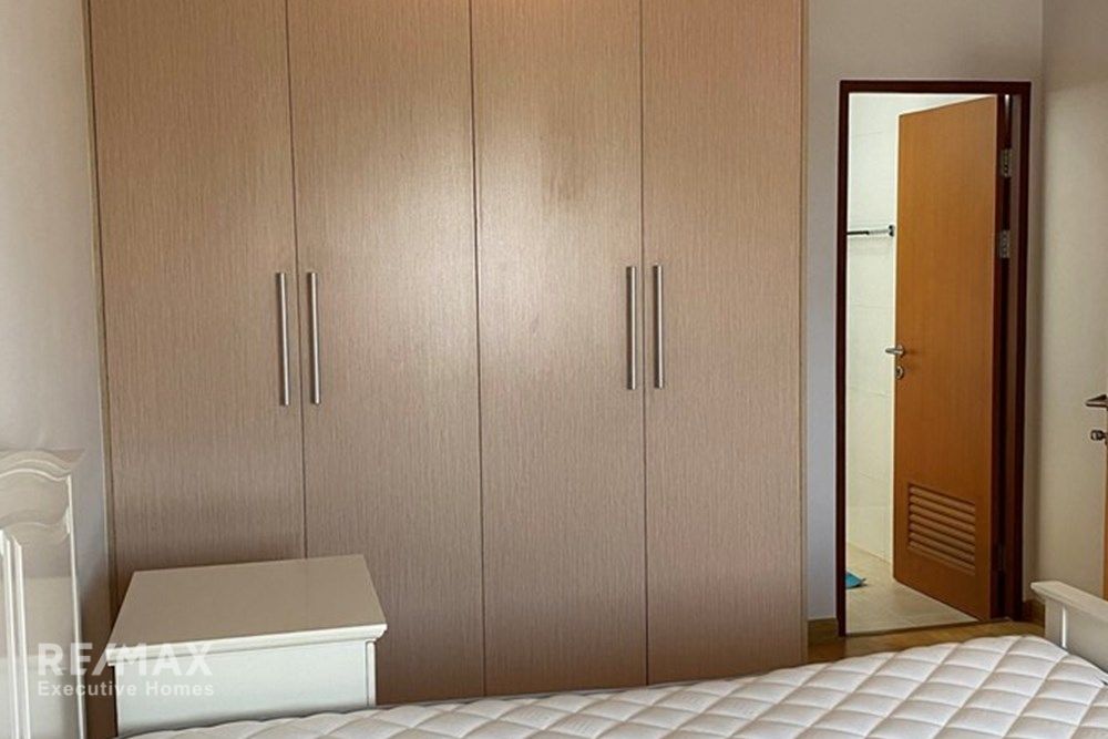 Modern 1BR Condo in Phra Khanong - 9 mins Walk to BTS On Nut 6