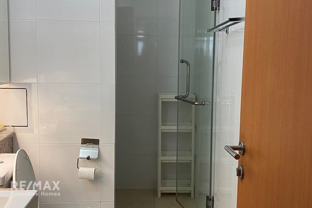 Modern 1BR Condo in Phra Khanong - 9 mins Walk to BTS On Nut 9