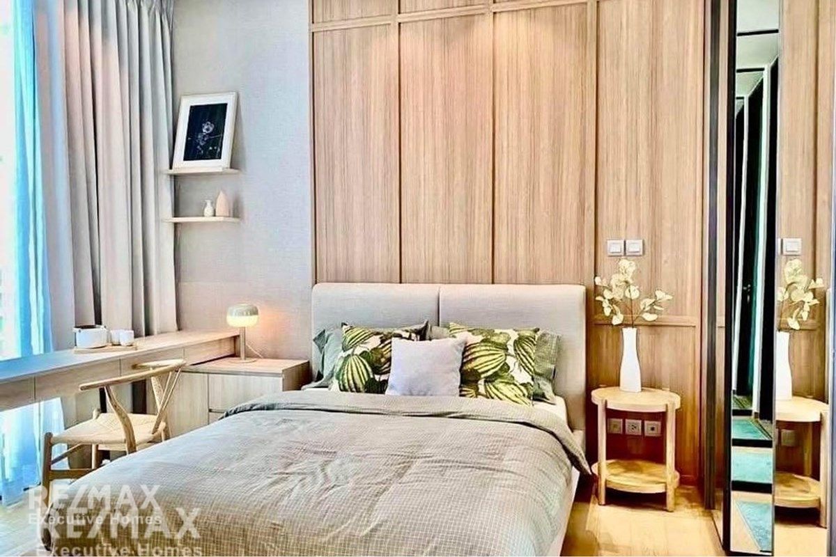 Luxury 1-Bedroom Condo for Rent at 28 Chidlom, Just 5 Minutes Walk to BTS Chit Lom 2