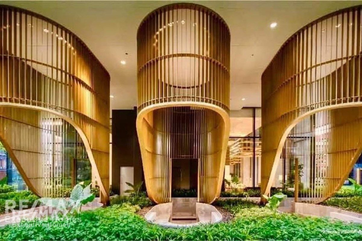 Luxury 1-Bedroom Condo for Rent at 28 Chidlom, Just 5 Minutes Walk to BTS Chit Lom 23