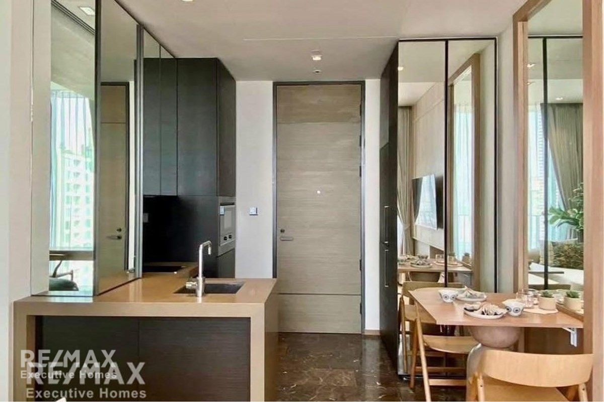 Luxury 1-Bedroom Condo for Rent at 28 Chidlom, Just 5 Minutes Walk to BTS Chit Lom 6