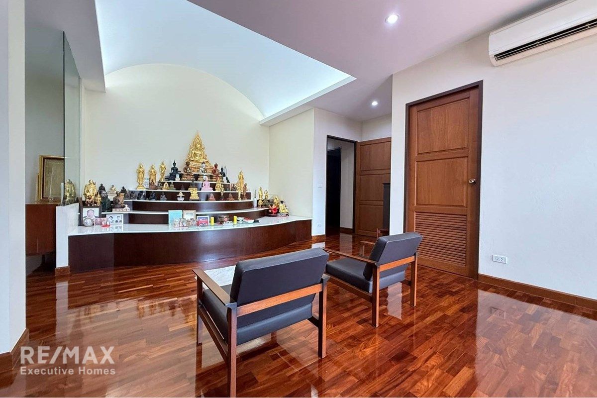 Luxuriöses freistehendes Haus zum Verkauf in Lakeside Villa 1, Bangna. 13