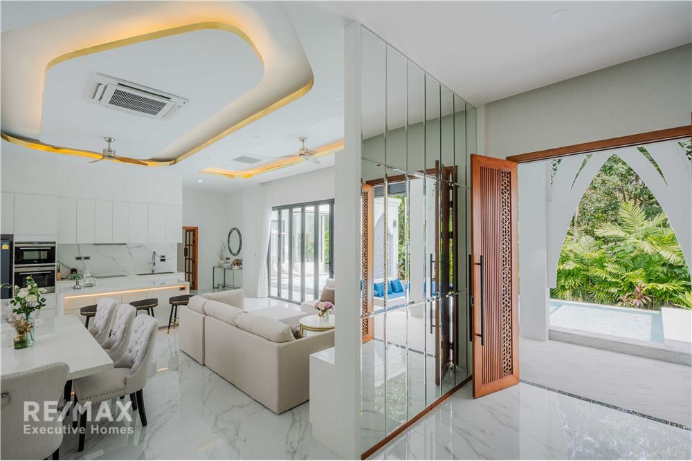 For Rent | Luxury Pool Villa in Thalang, Phuket 19