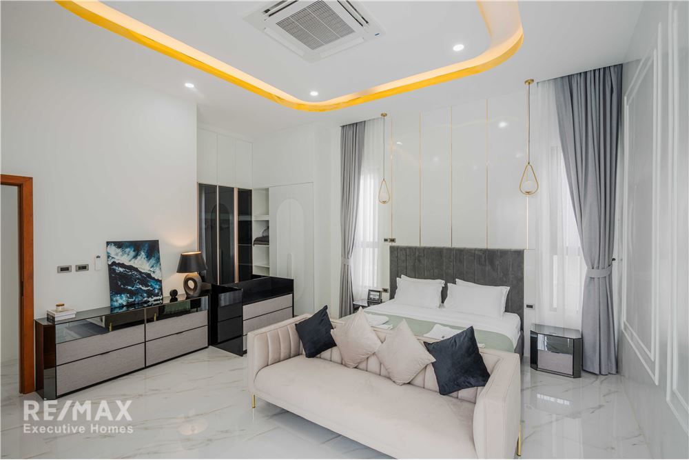 For Rent | Luxury Pool Villa in Thalang, Phuket 22