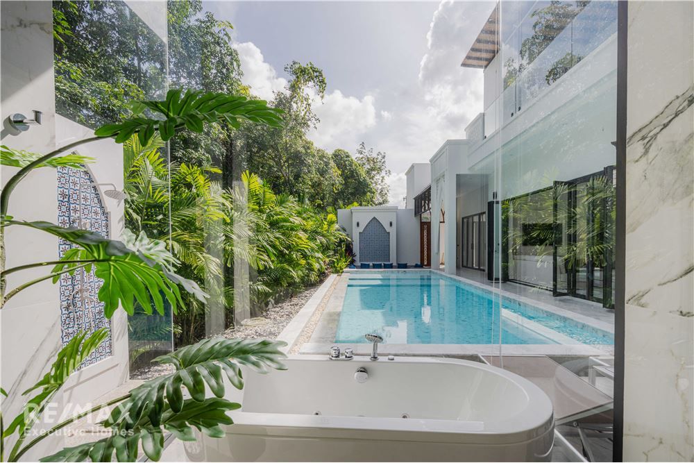 For Rent | Luxury Pool Villa in Thalang, Phuket 3