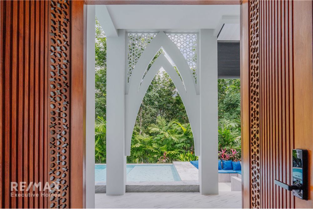 For Rent | Luxury Pool Villa in Thalang, Phuket 8