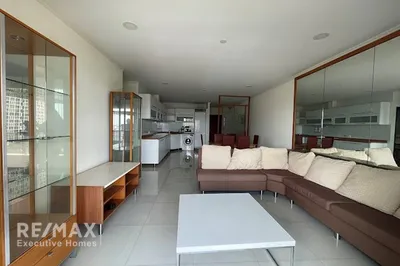 luxurious-condo-with-easy-access-to-mrt-si-lom-13-mins-walk-away-920071079-21