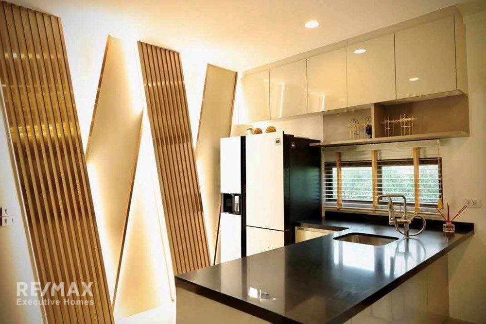 曼谷别墅317平方米4室5卫出售 6