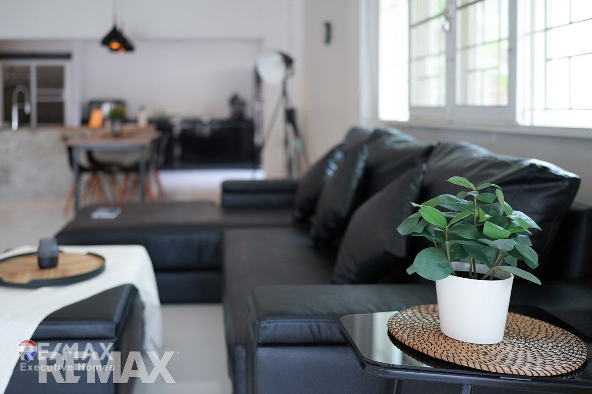 Urgent Sale! Beautiful 3-Storey Corner Townhome – Sukhumvit 101/1 33