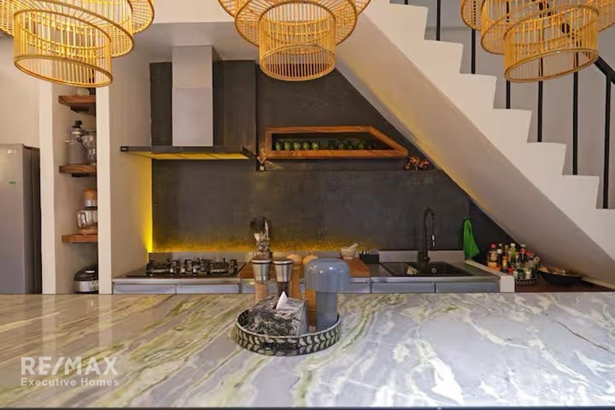 Modern 3-Level Townhouse for Sale in Sukhumvit 64 4