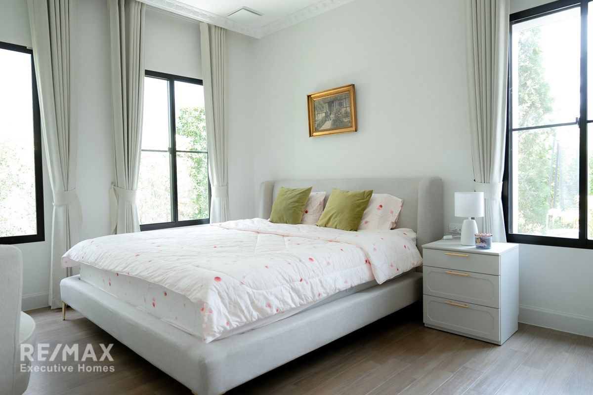 Luxurious 4-Bedroom Detached Home in Nanthawan Rama 9, Krunthepkritha 11