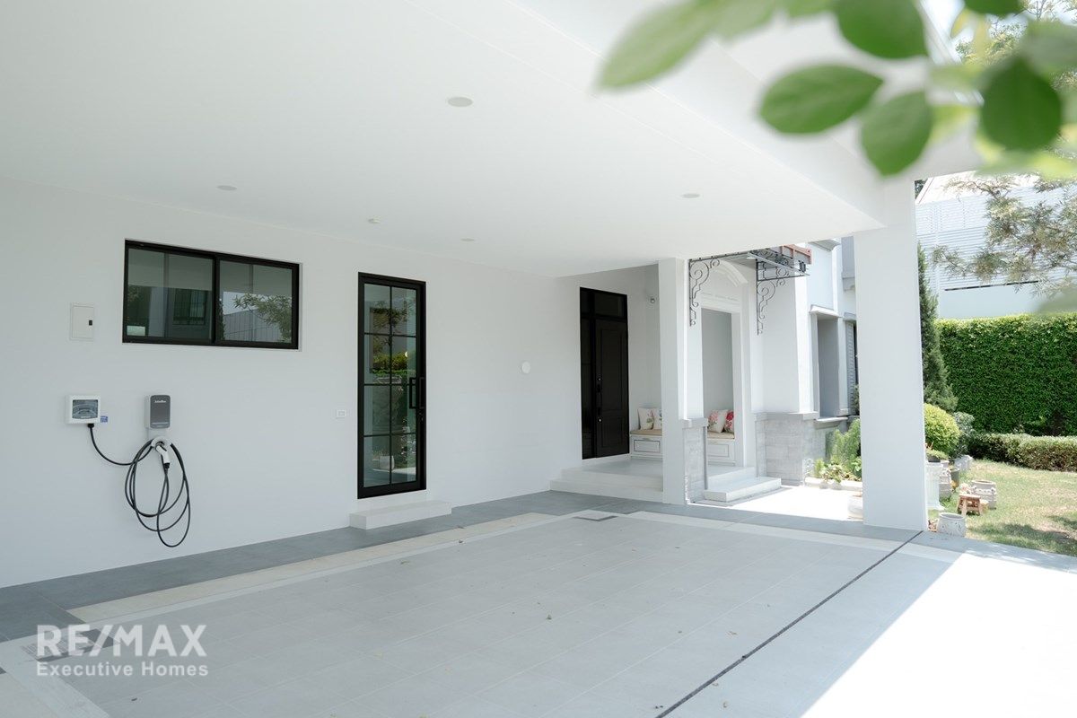 Luxurious 4-Bedroom Detached Home in Nanthawan Rama 9, Krunthepkritha 35