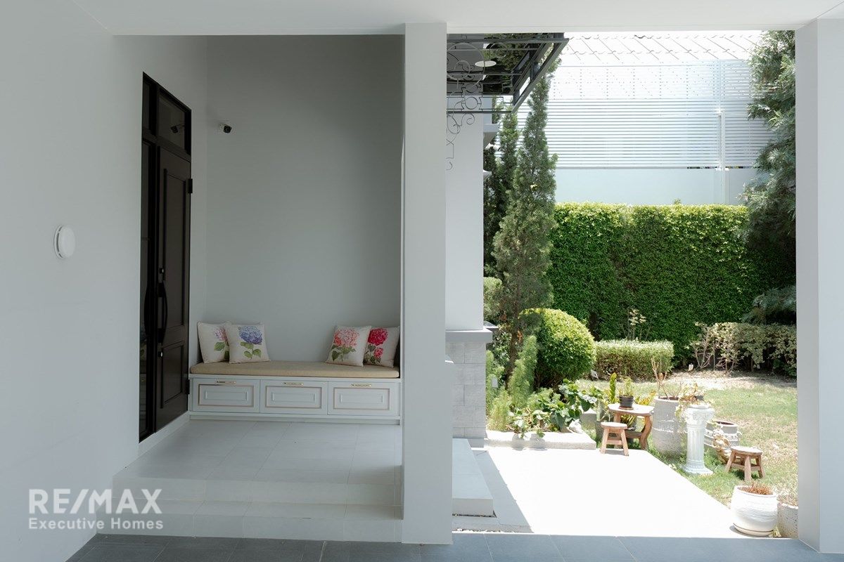 Luxurious 4-Bedroom Detached Home in Nanthawan Rama 9, Krunthepkritha 37