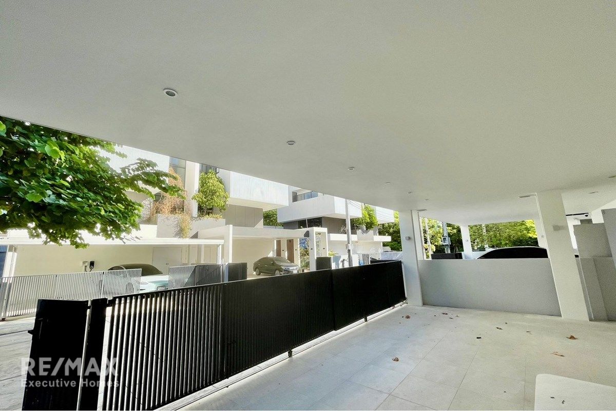 Townhouse for Rent - Prime Home Office Location Near Vibhavadi Road 11