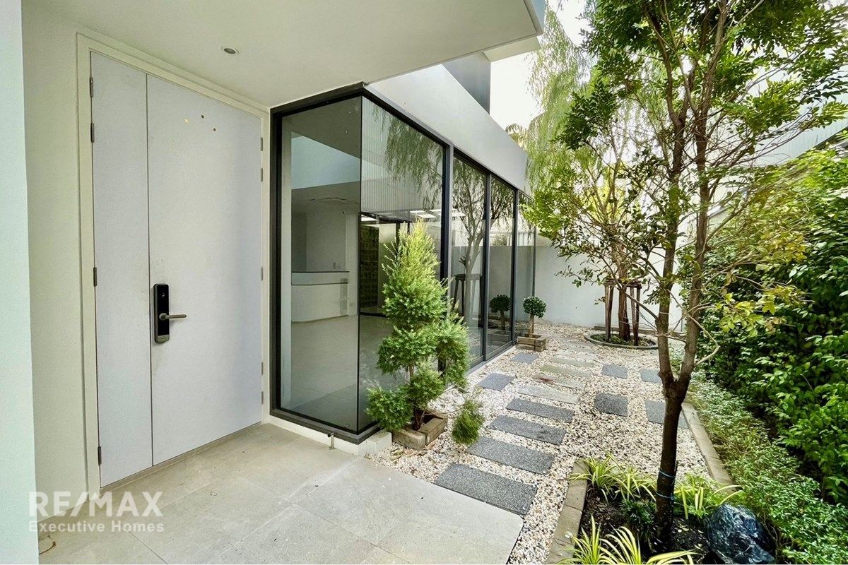 Townhouse for Rent - Prime Home Office Location Near Vibhavadi Road 2