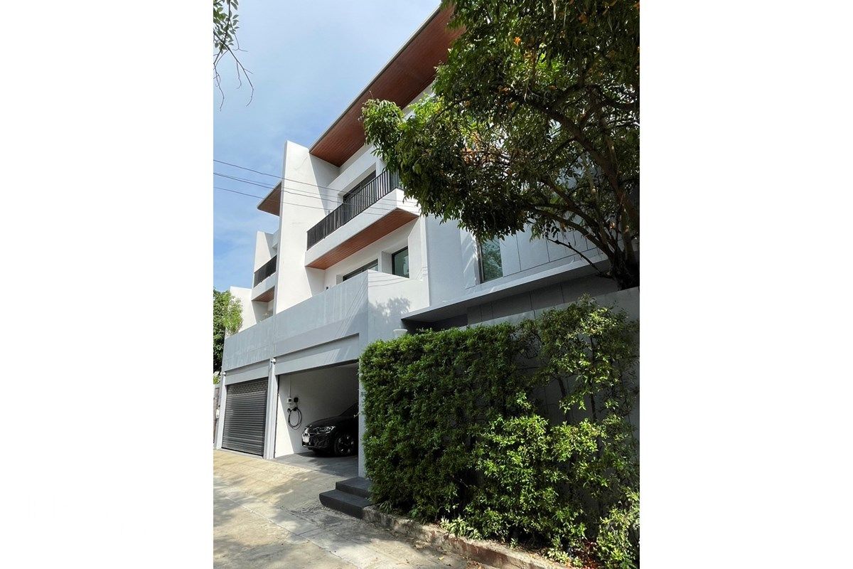 Modern 3-Bedroom Detached Home in Bangkok City Center 22
