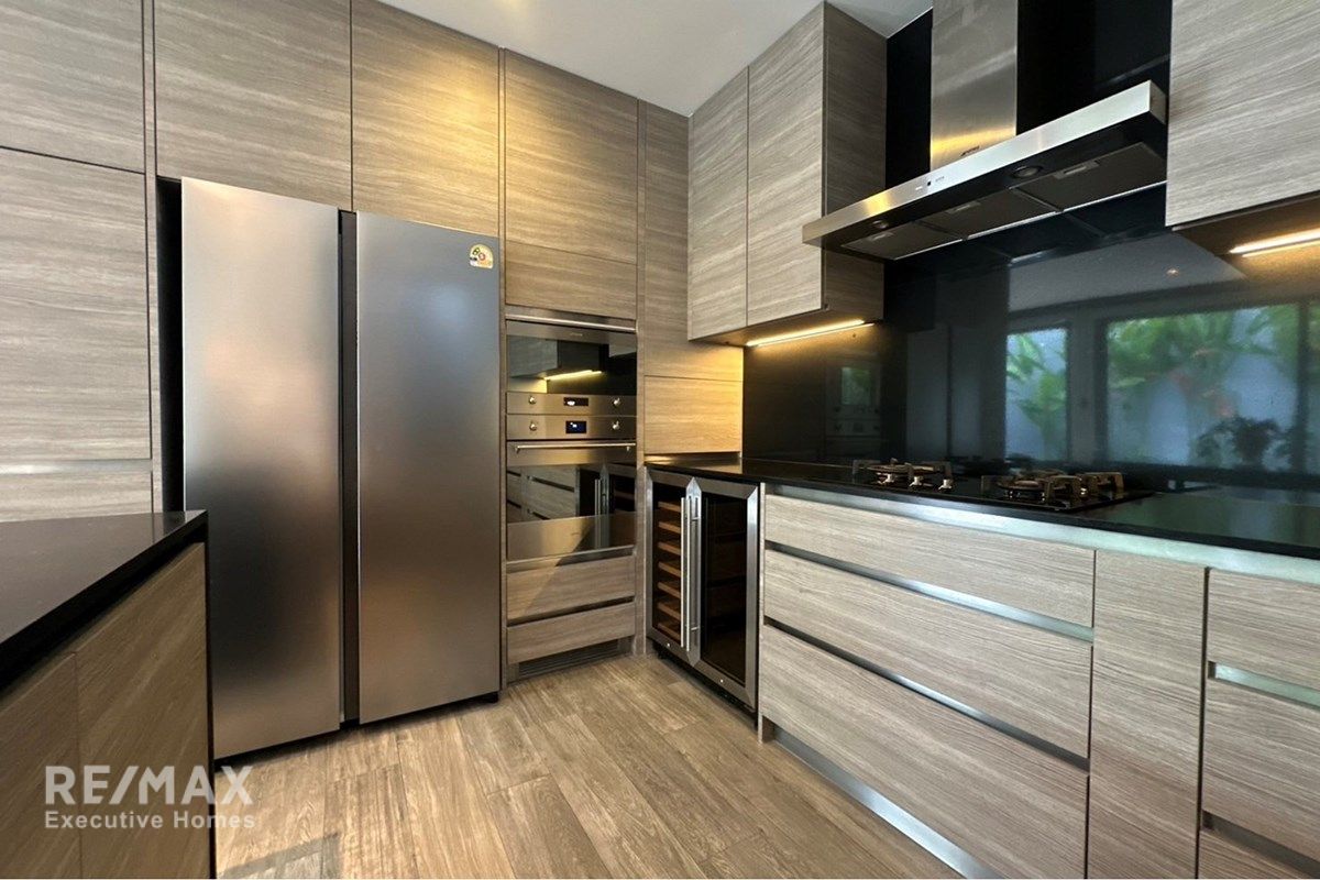 Modern 3-Bedroom Detached Home in Bangkok City Center 7
