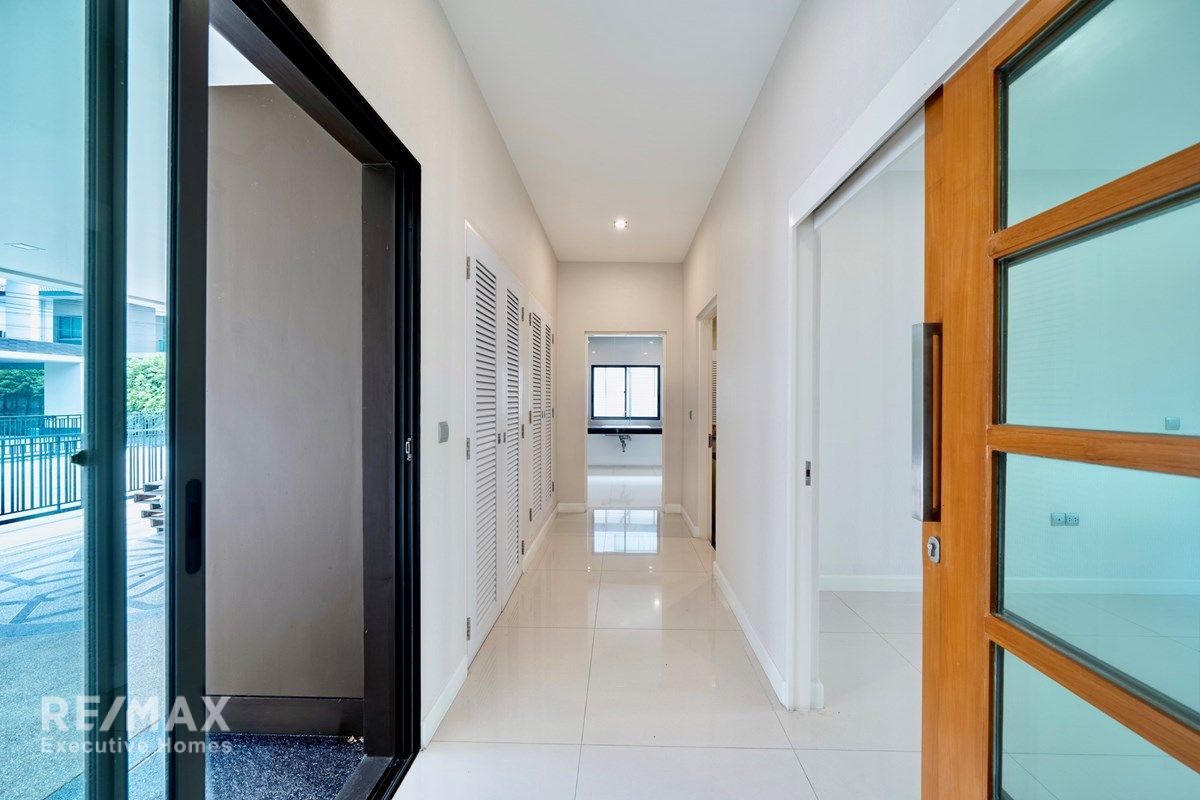 Neuwertiges Einfamilienhaus in The Grand Lux, Bangna-Suan Luang - 120 SQ.W. 12