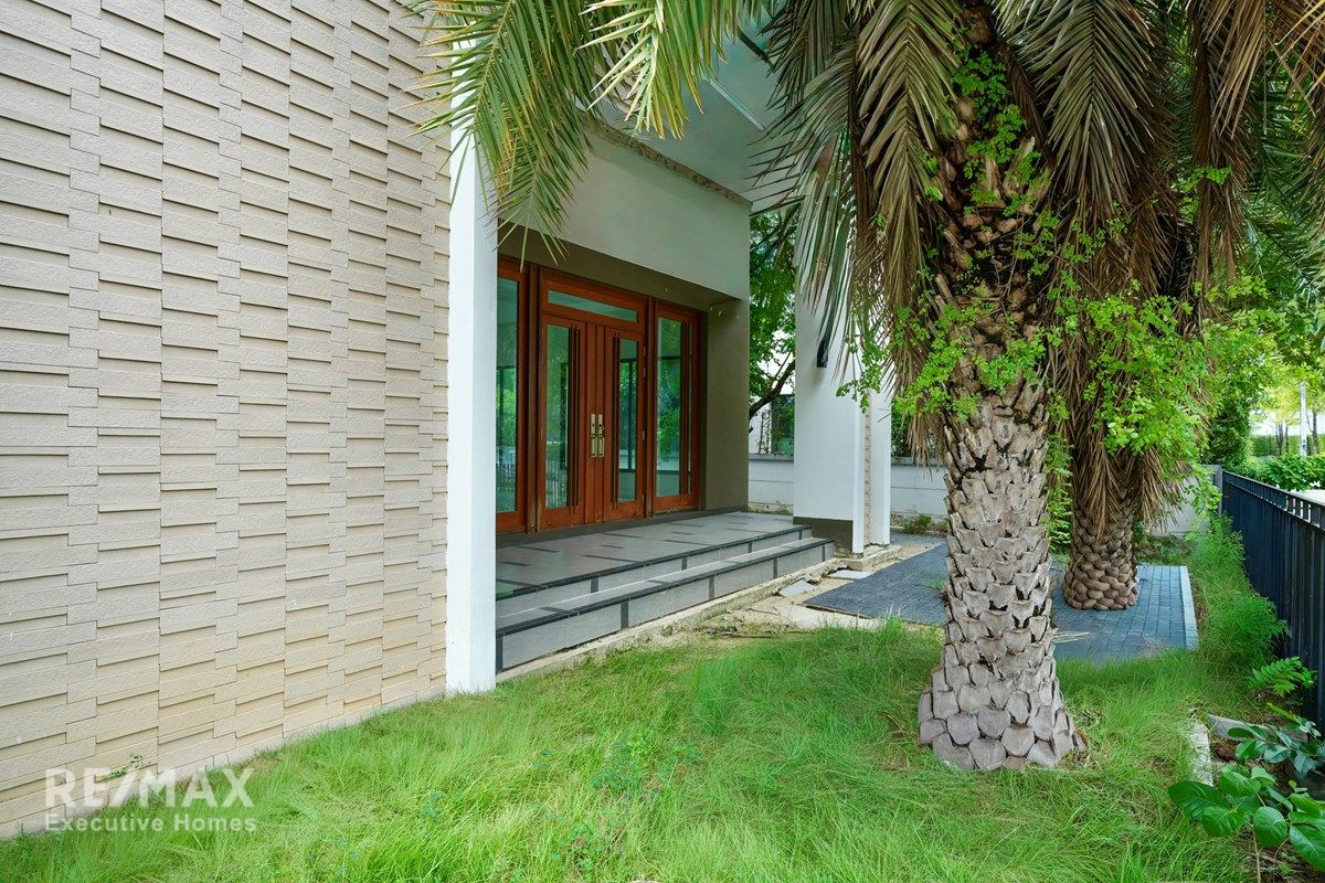 Neuwertiges Einfamilienhaus in The Grand Lux, Bangna-Suan Luang - 120 SQ.W. 4