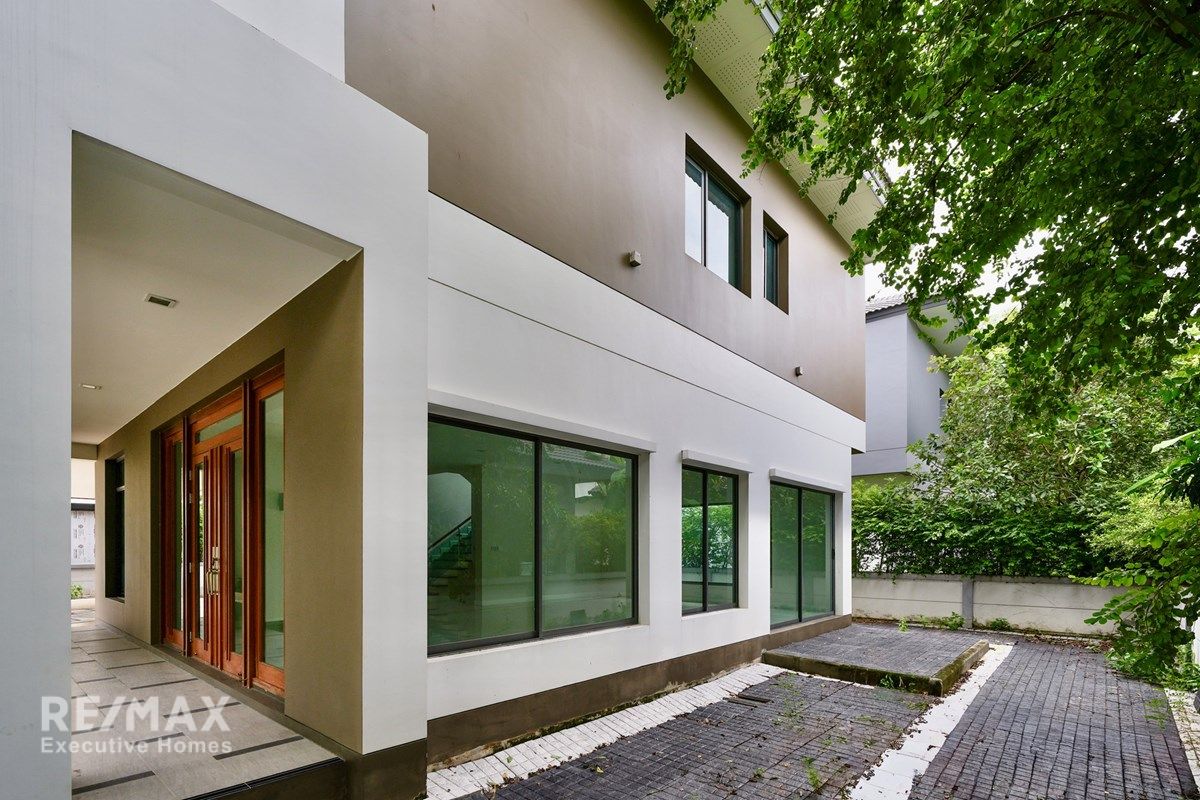 Neuwertiges Einfamilienhaus in The Grand Lux, Bangna-Suan Luang - 120 SQ.W. 6