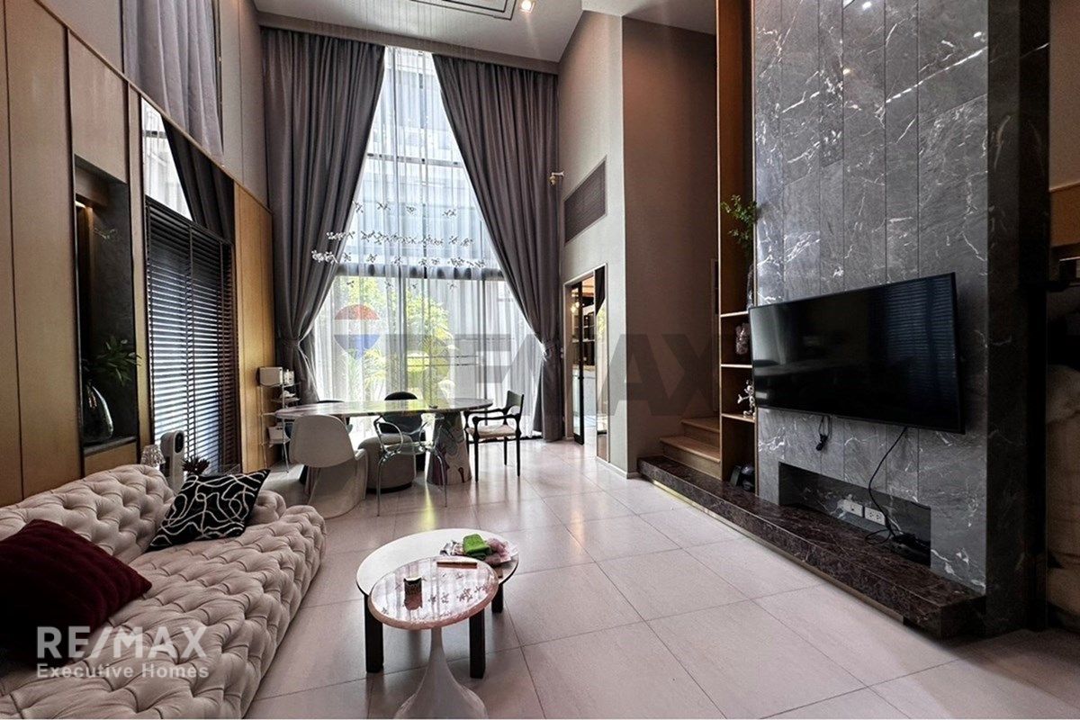 Elegant City Condo for Sale at 187 One Bangkok 8