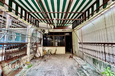 stylish-4-bedroom-townhouse-in-the-heart-of-central-bangkok-your-urban-oasis-awaits-920071080-73