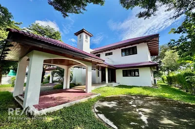 expansive-5-bedroom-detached-house-in-bangkok-with-gym-and-balconies-920071080-88