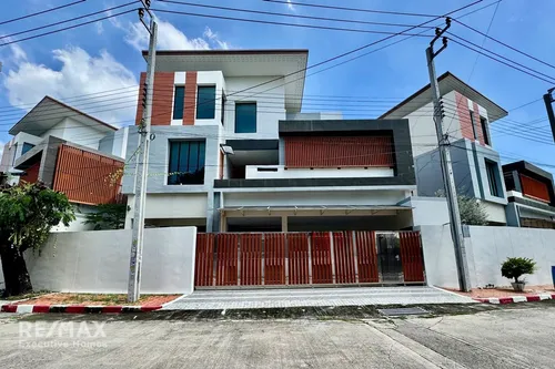 luxurious-6-bed-7-bath-detached-retreat-in-bangkok-920071080-92