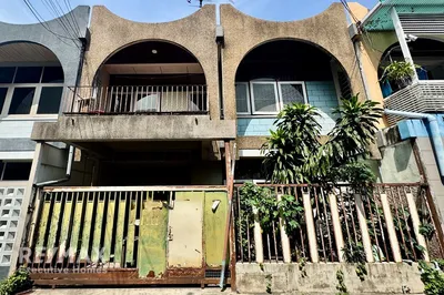 ekkamai-soi-12-townhouse-for-sale-3-bedrooms-prime-investment-opportunity-920071080-93