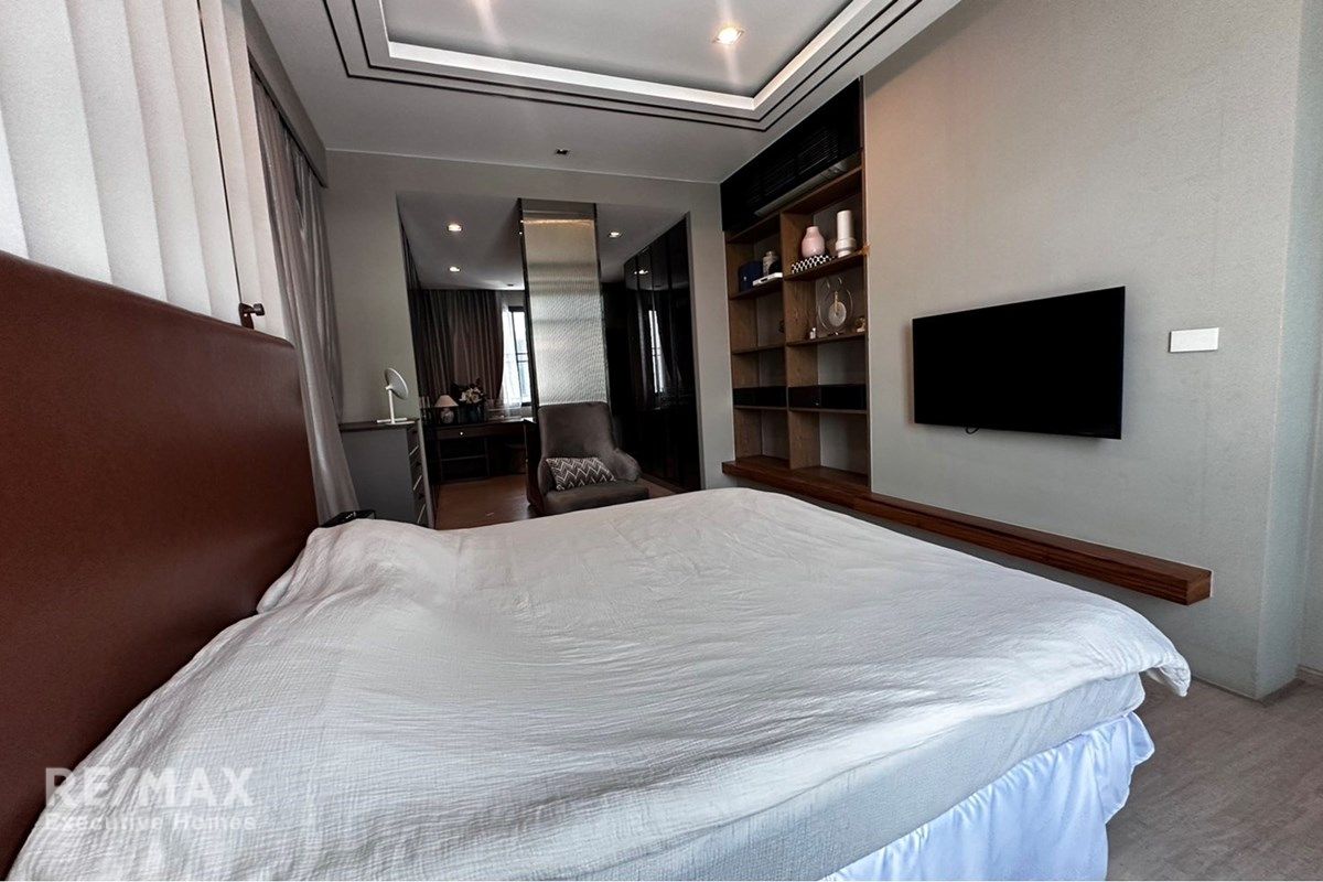 200sqm 3.5-Storey Townhome for Sale in Pattanakarn - 3.3M Decor Included 11