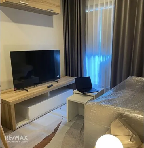 modern-condo-in-bangkoks-vibrant-city-center-with-amenities-920071083-40