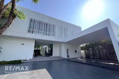 elegant-detached-house-experience-luxury-living-in-bang-na-920071083-43