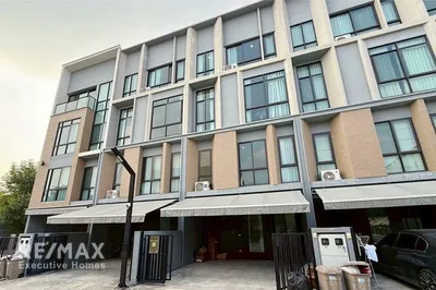 35-story-townhome-at-estara-haven-phatthanakan-20-or-close-to-thonglor-920071083-73