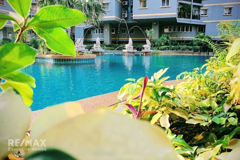 2BR  Office Condo for Rent at Naradhiwas 24, 95sqm, Near King's College - 60K 17