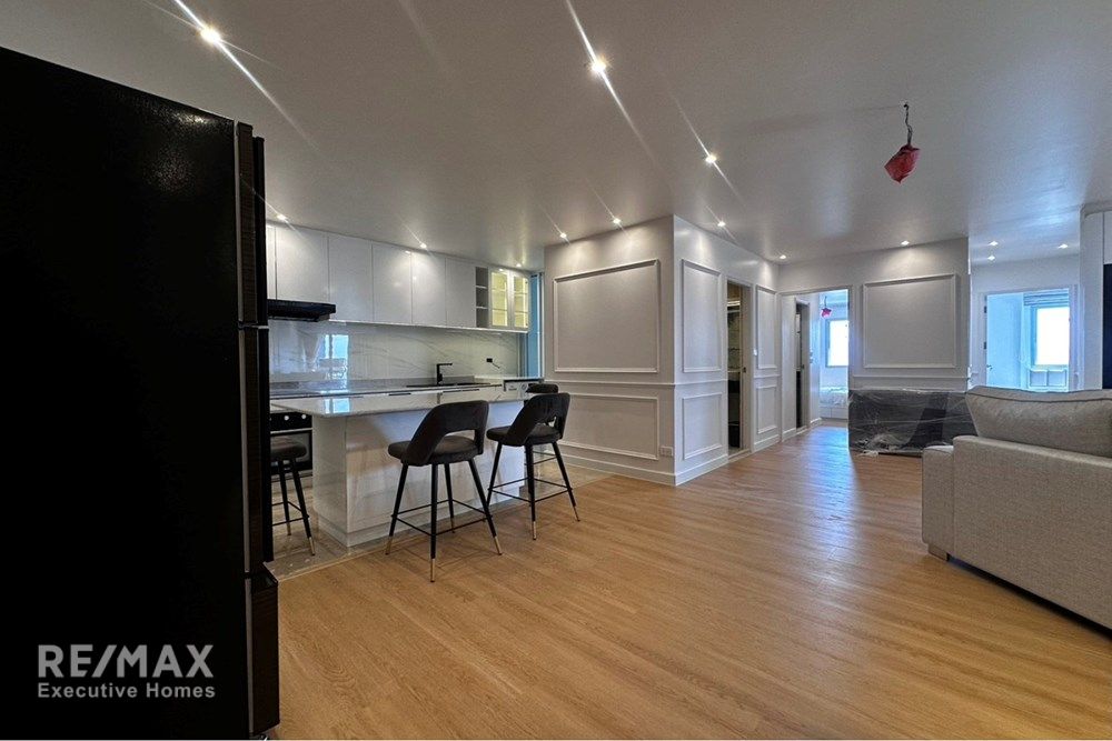 2BR  Office Condo for Rent at Naradhiwas 24, 95sqm, Near King's College - 60K 5