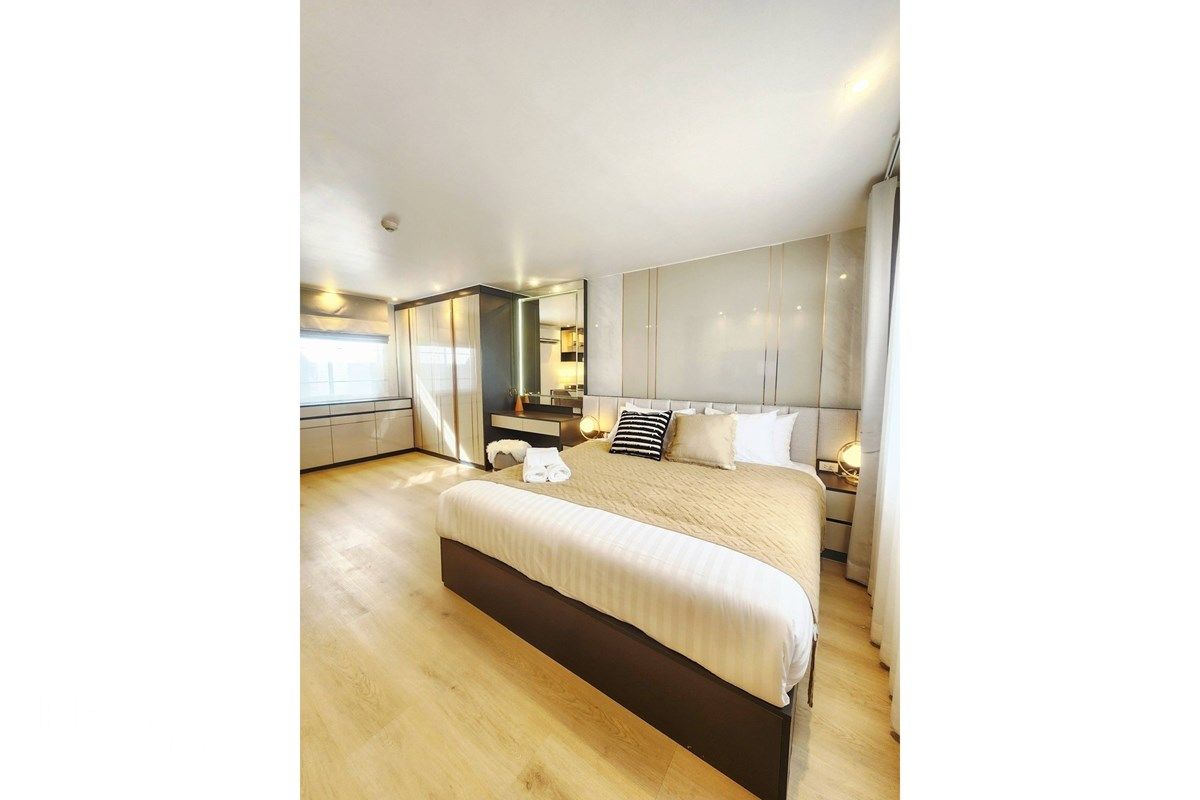 Buy 7.9M | Belle Park Rama 3 | 22nd Fl. Pool View 2BR | Private Park 7