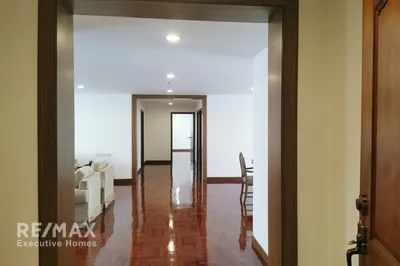exquisite-3-bedroom-condo-in-the-heart-of-central-thailand-920071087-15