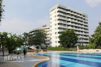 spacious-2-bedroom-condo-for-sale-on-ramkhamhaeng-431-920071087-53