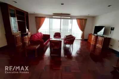 luxury-city-living-in-spacious-condo-920071089-55