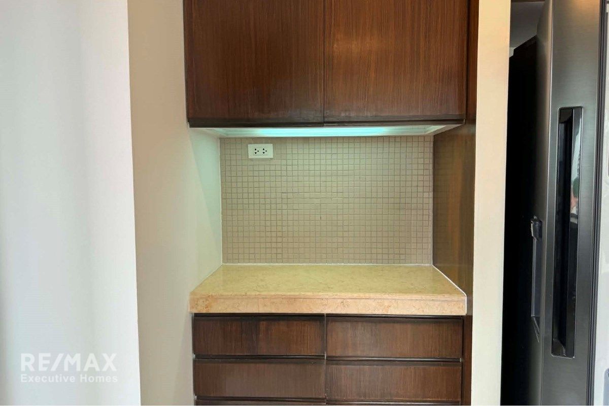 Pet-Friendly Condo at The Ekkamai Grand in Bangkok 19
