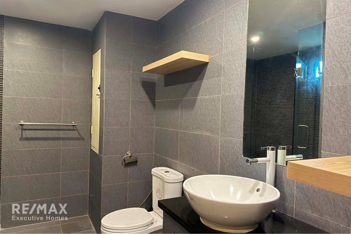 Pet-Friendly Condo at The Ekkamai Grand in Bangkok 24