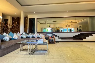 luxury-6-bed-villa-with-golf-views-in-kathu-phuket-920081001-1235