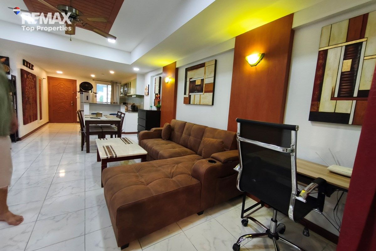 Urban Oasis: 2-Bed Condo in the center of Patong, Phuket 14