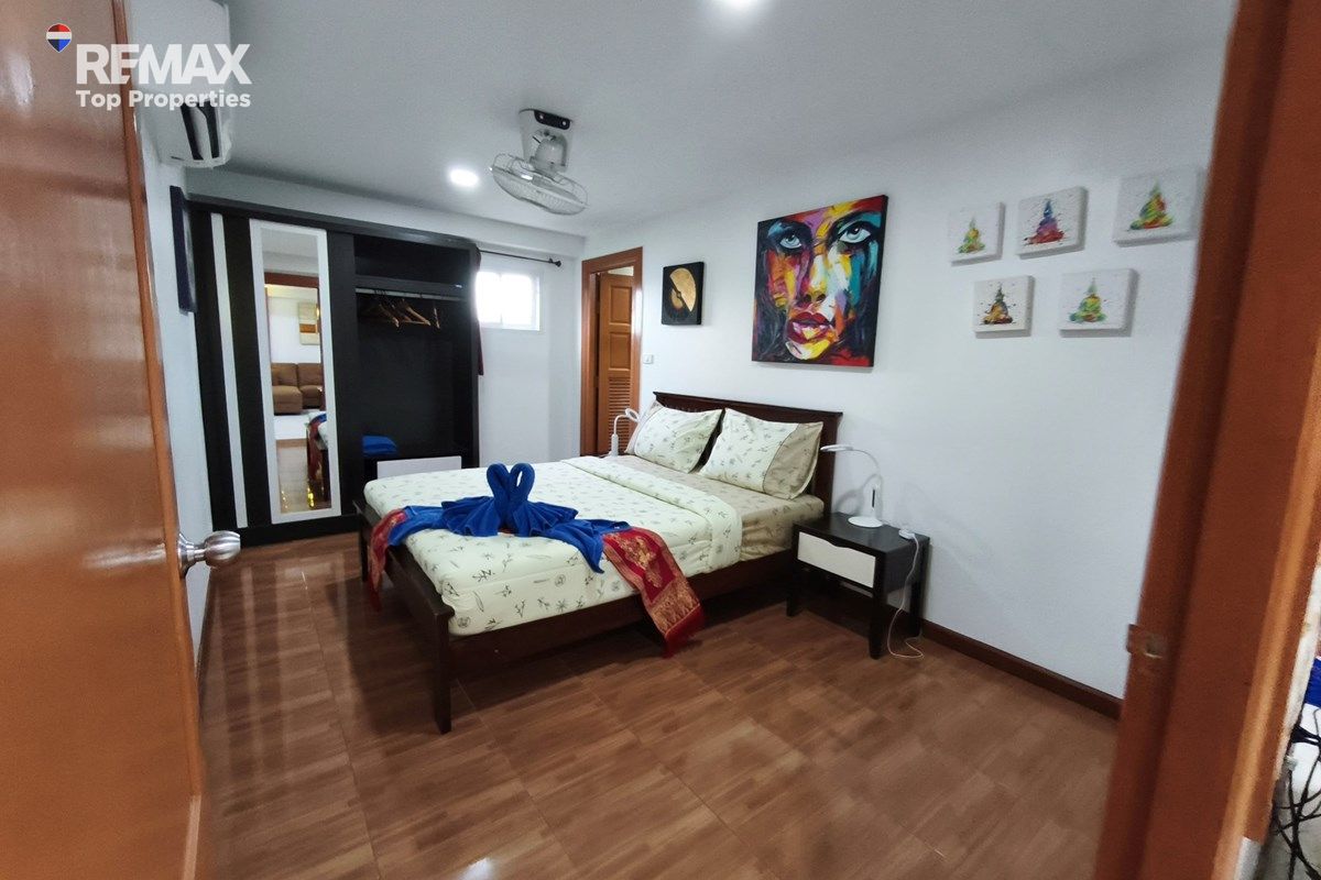 Urban Oasis: 2-Bed Condo in the center of Patong, Phuket 16