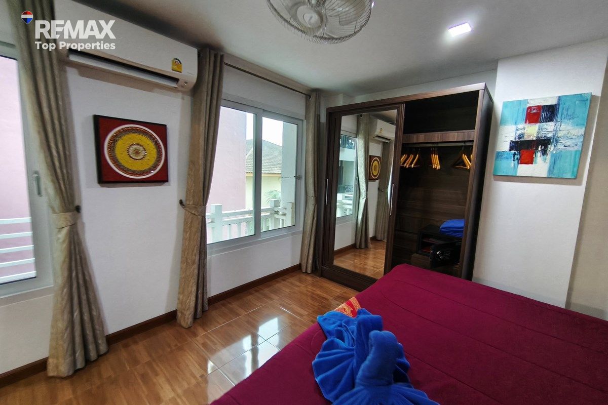 Urban Oasis: 2-Bed Condo in the center of Patong, Phuket 33