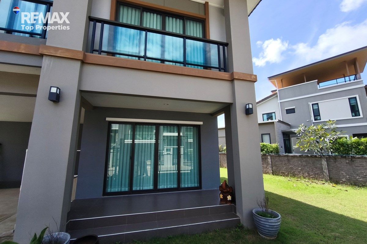 elegant-family-villa-with-exceptional-value-in-the-palm-kathu-phuket-920081001-1275 5
