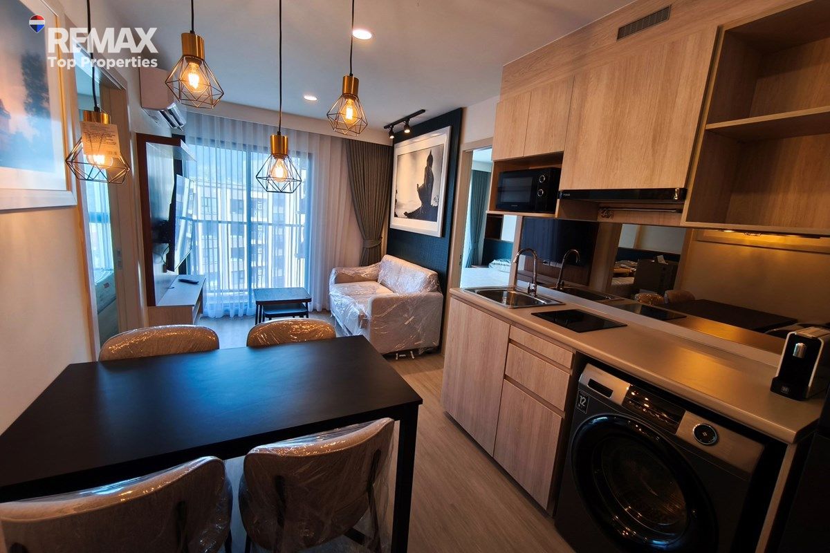 Fully Furnished Condo for Rent in The Origin Kathu with Pool View 14