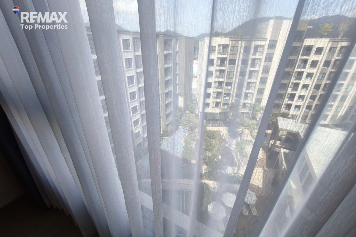 Fully Furnished Condo for Rent in The Origin Kathu with Pool View 32