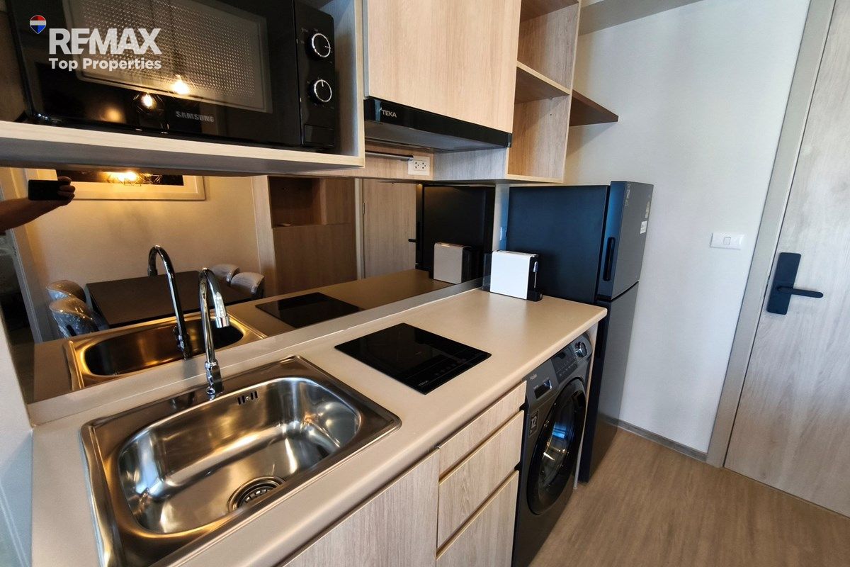 Fully Furnished Condo for Rent in The Origin Kathu with Pool View 36